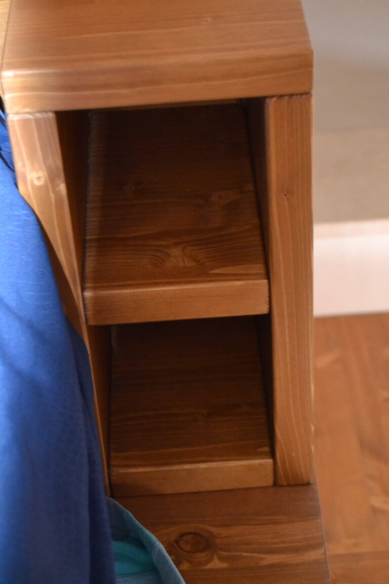 rossa_soppalco_libreria